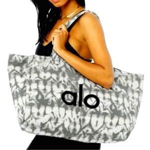 Alo Yoga Grey Tiedye One Size Super Shopper Tote